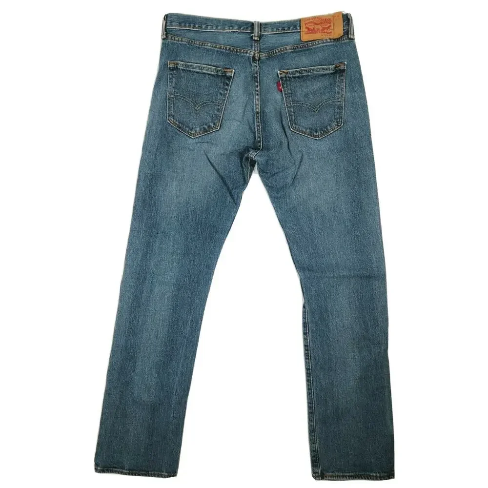 Levi Strauss Men's 501 33 x 32 Button Front Fly Jeans Straight Leg Medium Wash